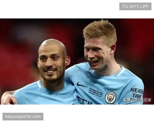 德布劳内与厄齐尔的技术分野：传控核心与进攻组织者的角色差异解析