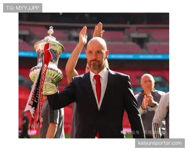 小罗退役后还在夜店蹦迪，这状态谁信他拿过金球奖？